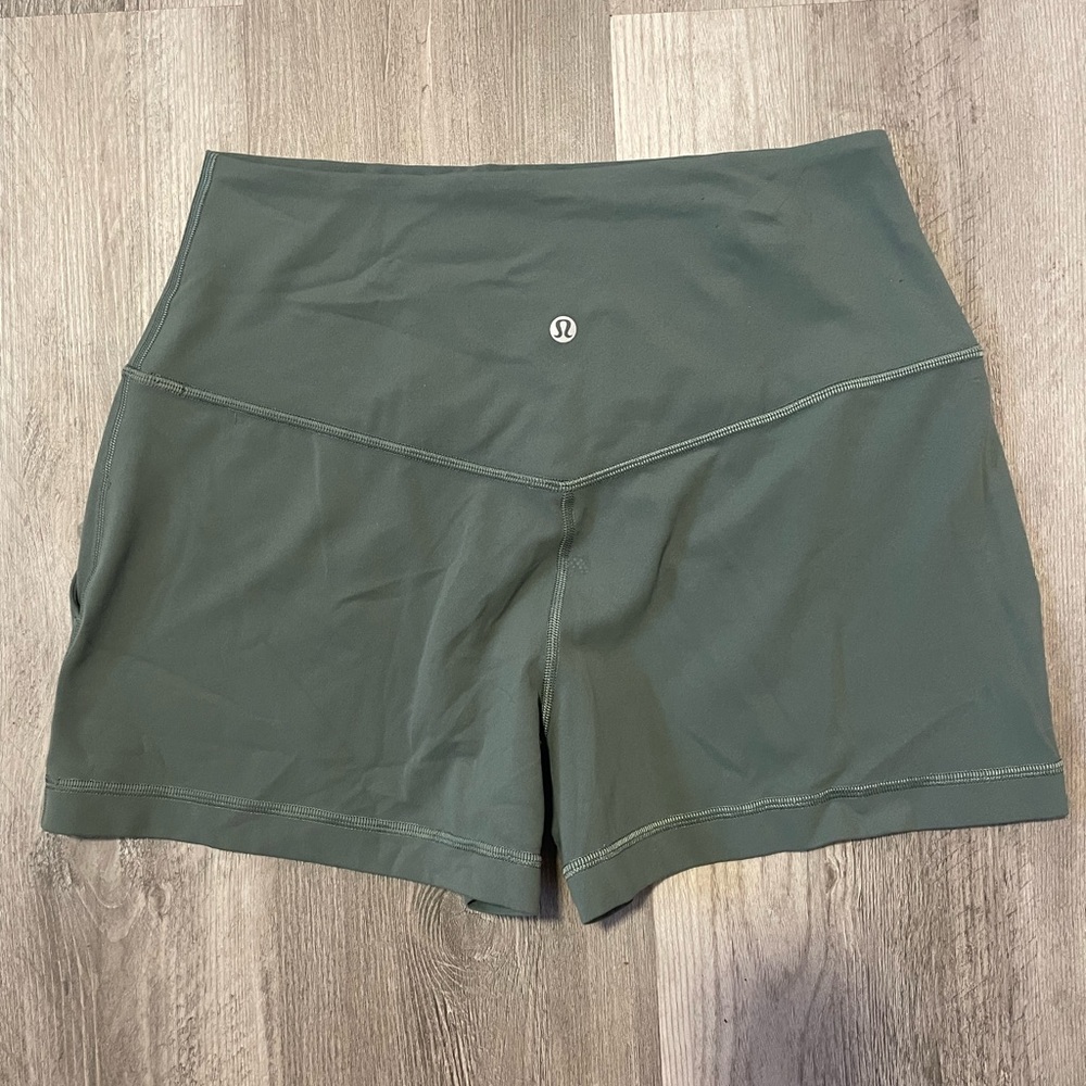 Lululemon Align Classic Fit 3” Shorts High-Rise Waistband